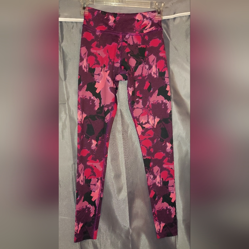 Beyond Yoga Dazed Floral Leggings in size XS - Picture 4 of 8